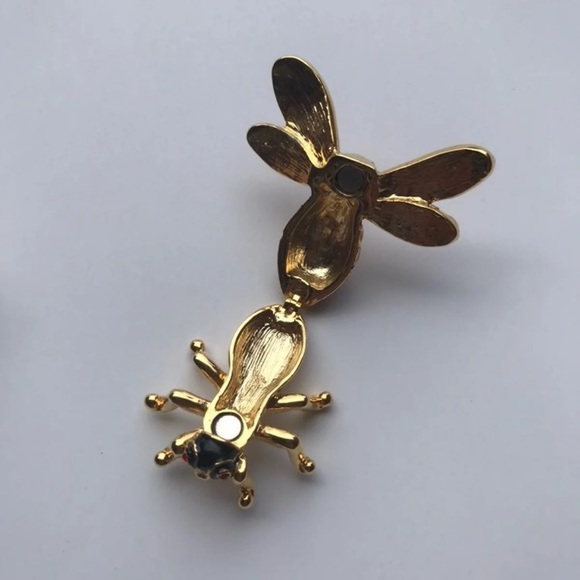 Vintage Honeybee Trinket Box Enamel Brass - Picture 5 of 5